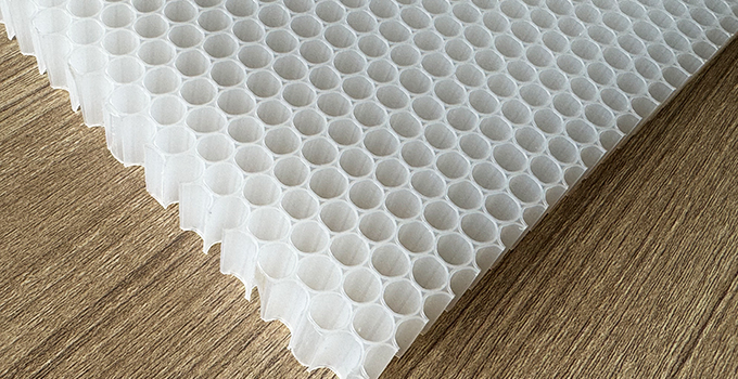 Raw bare PP honeycomb core 
